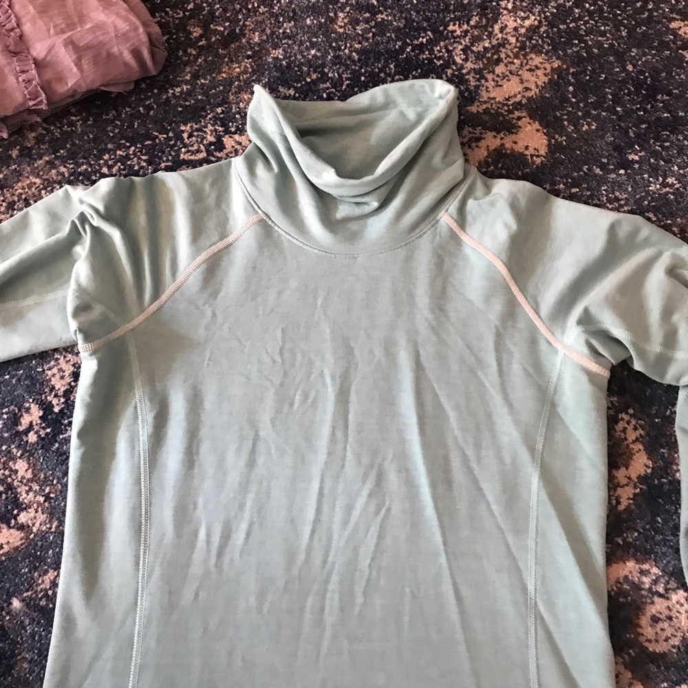 Nike dri-fit pullover